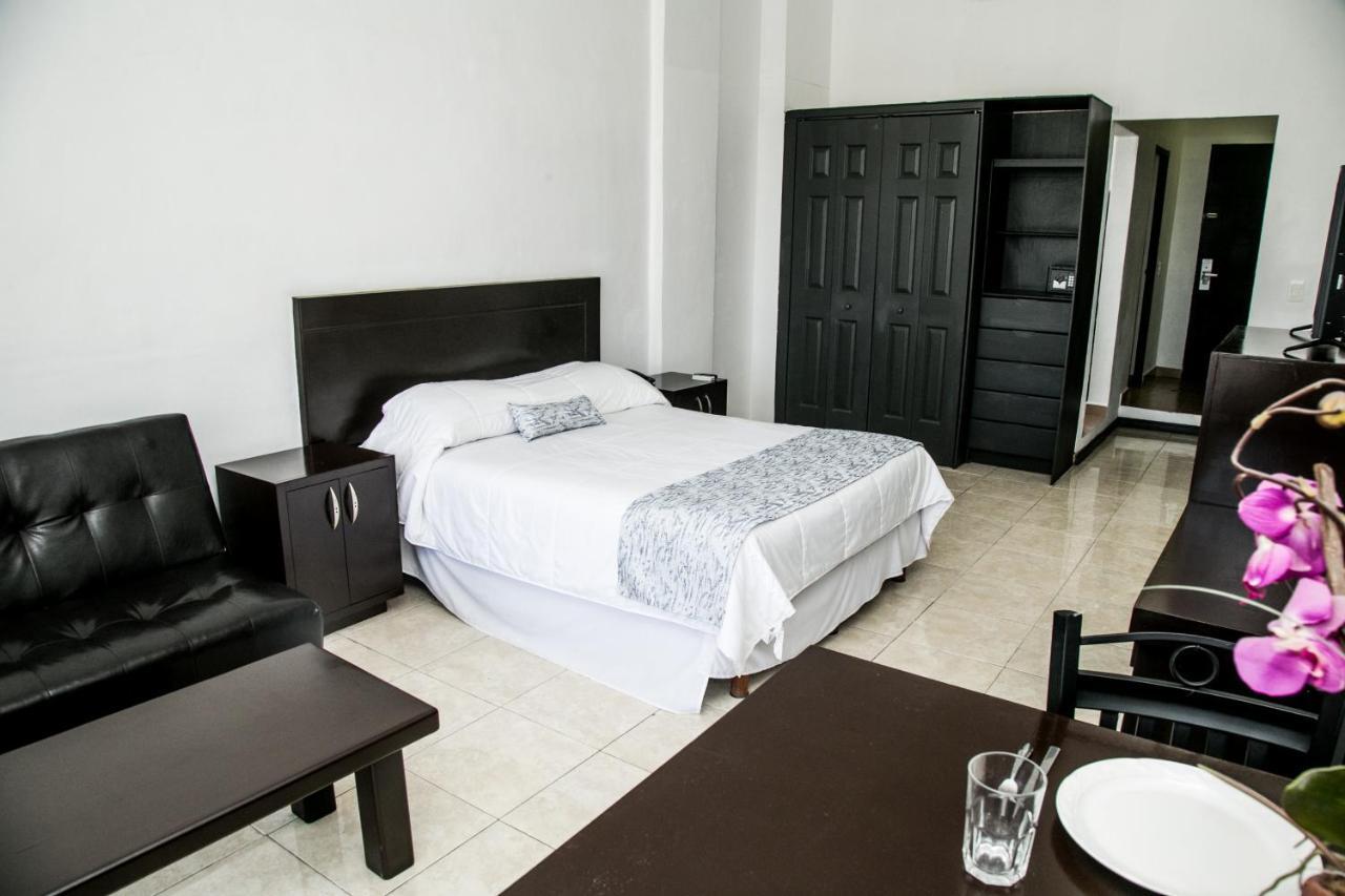 Booking Dioh Монтеррей Екстер'єр фото