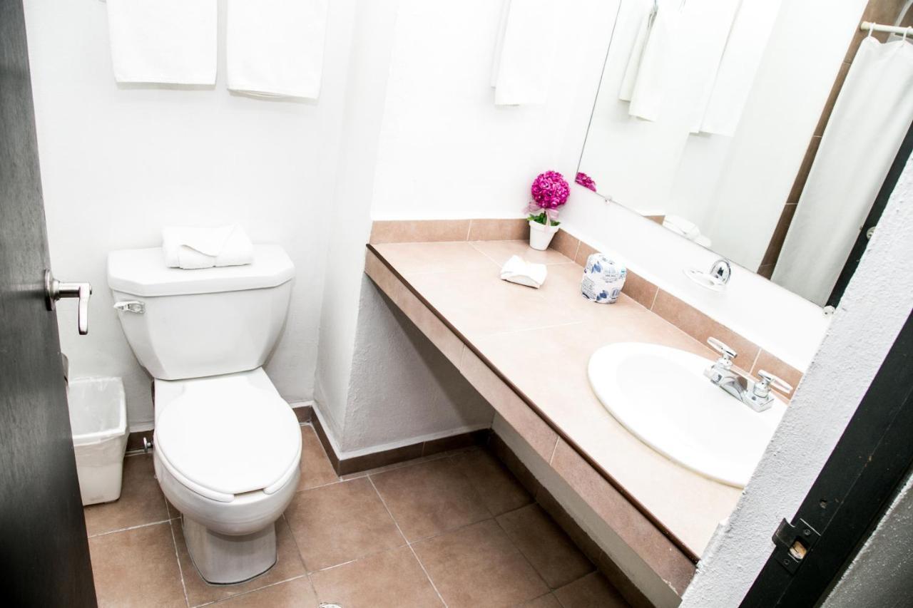 Booking Dioh Монтеррей Екстер'єр фото